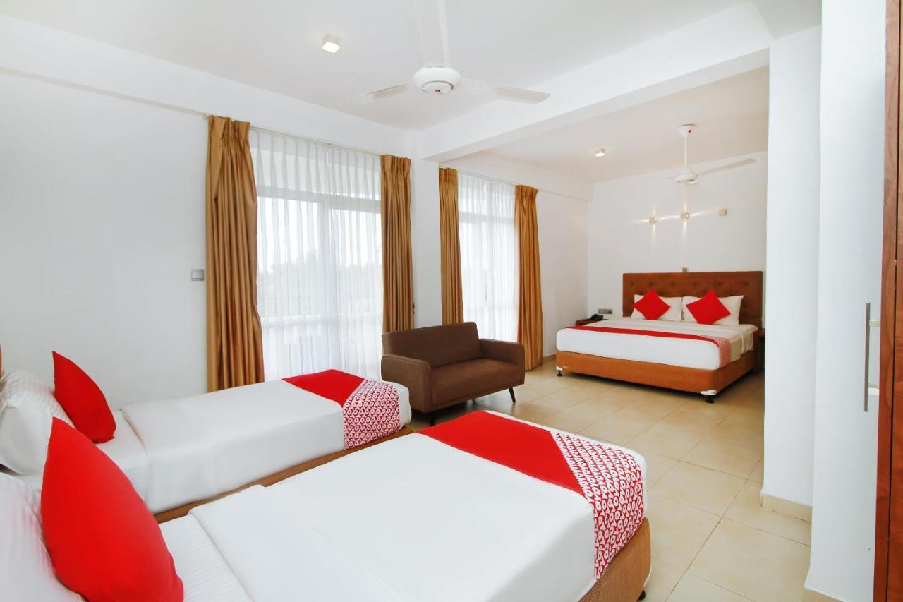 Oyo 314 Neo Holiday Home Katunayake Exterior photo