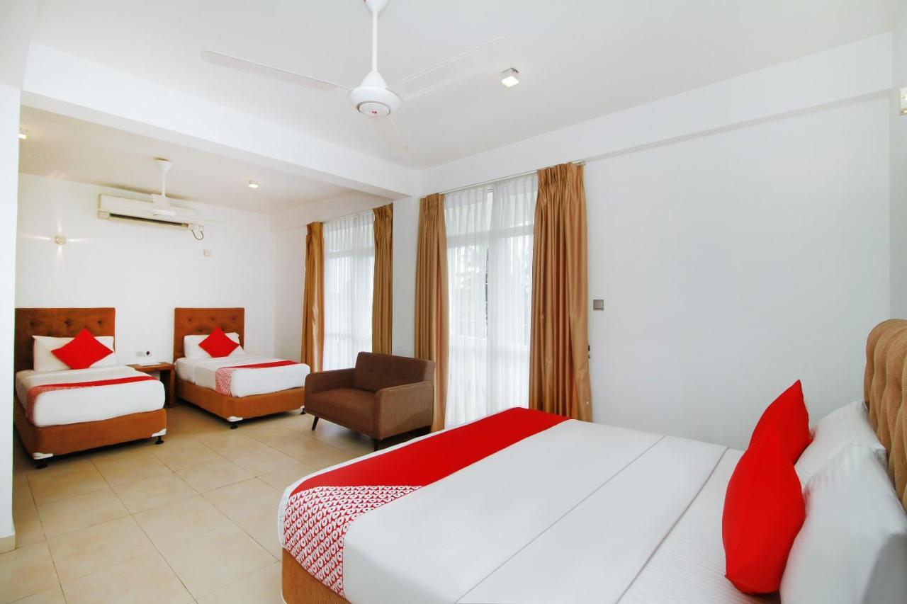Oyo 314 Neo Holiday Home Katunayake Exterior photo