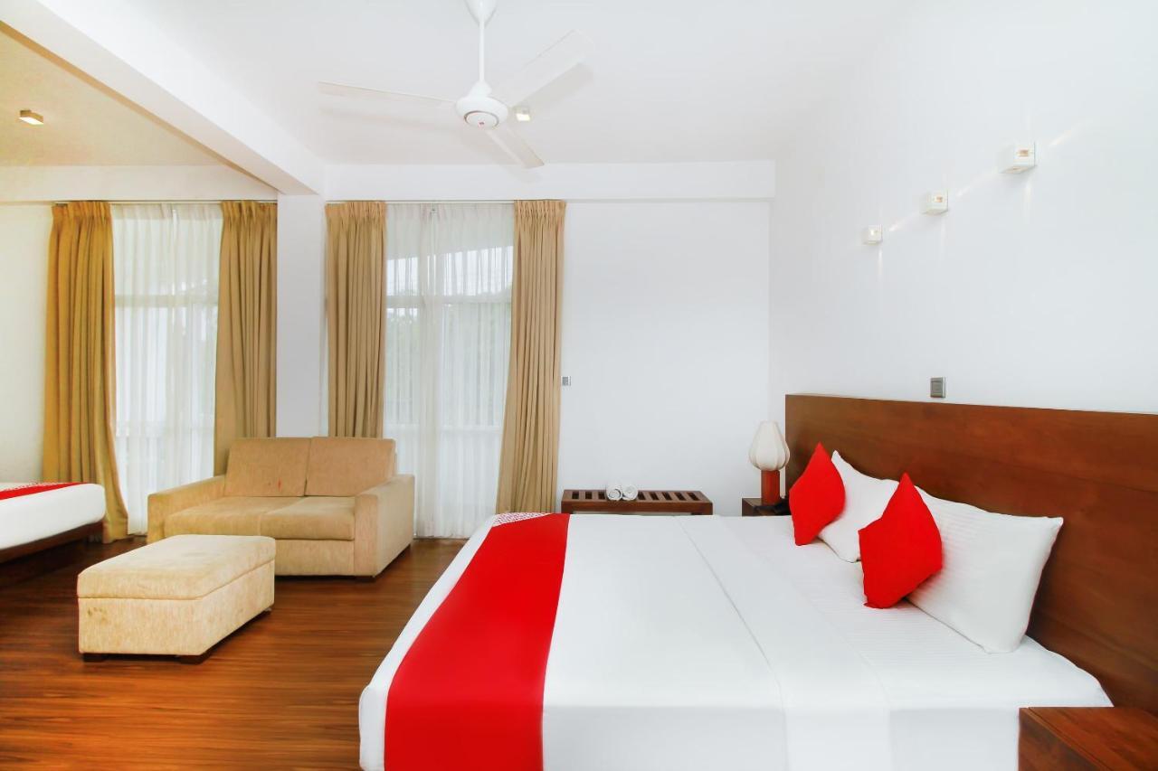 Oyo 314 Neo Holiday Home Katunayake Exterior photo