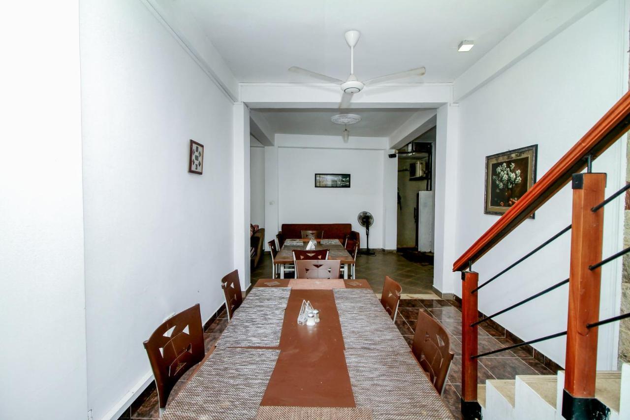 Oyo 314 Neo Holiday Home Katunayake Exterior photo